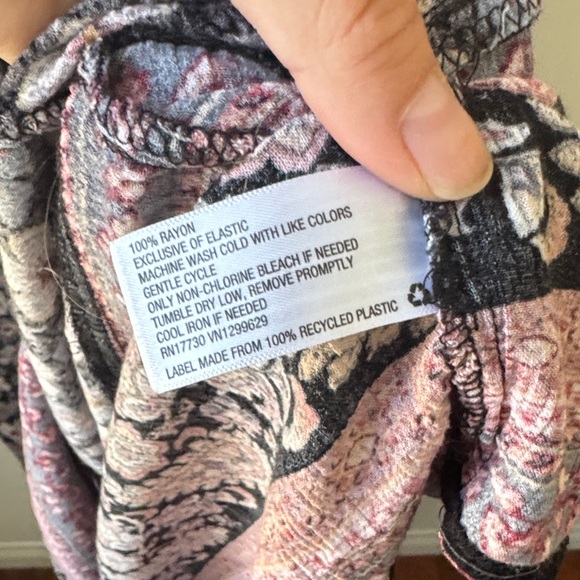 Knox Rose Black and White Floral Maxi Dress - Picture 5 of 5